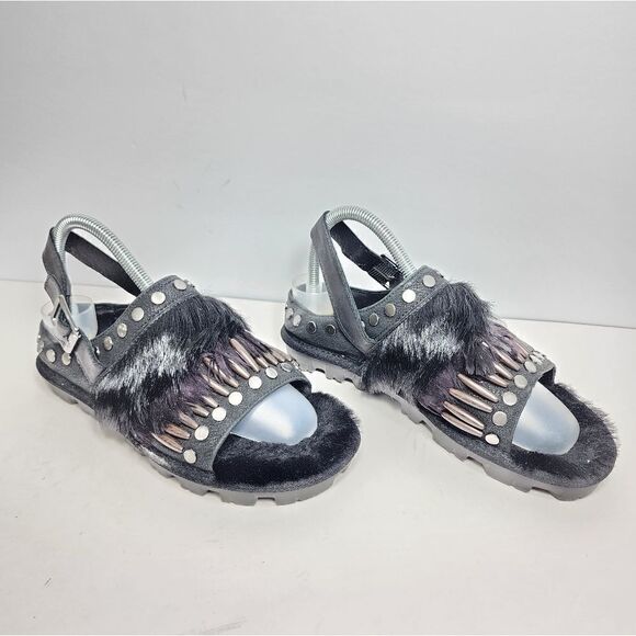 Ugg   - Picture 8 of 12